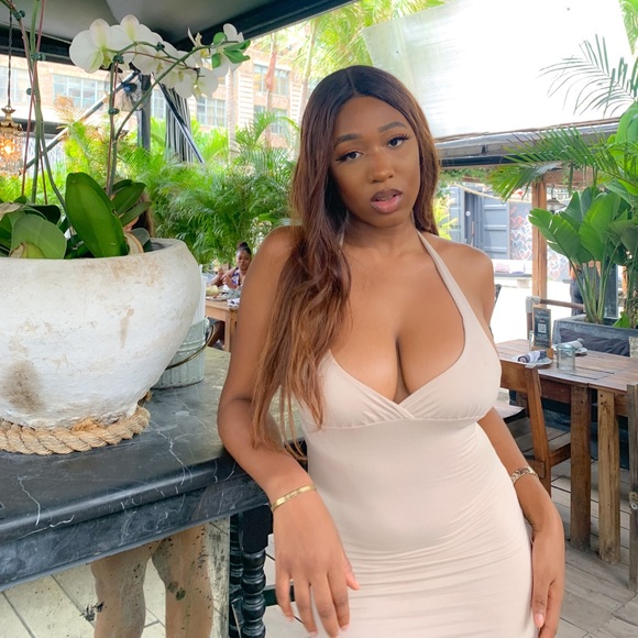 Oh polly beige halter neck dress wrap - Picture 2 of 7